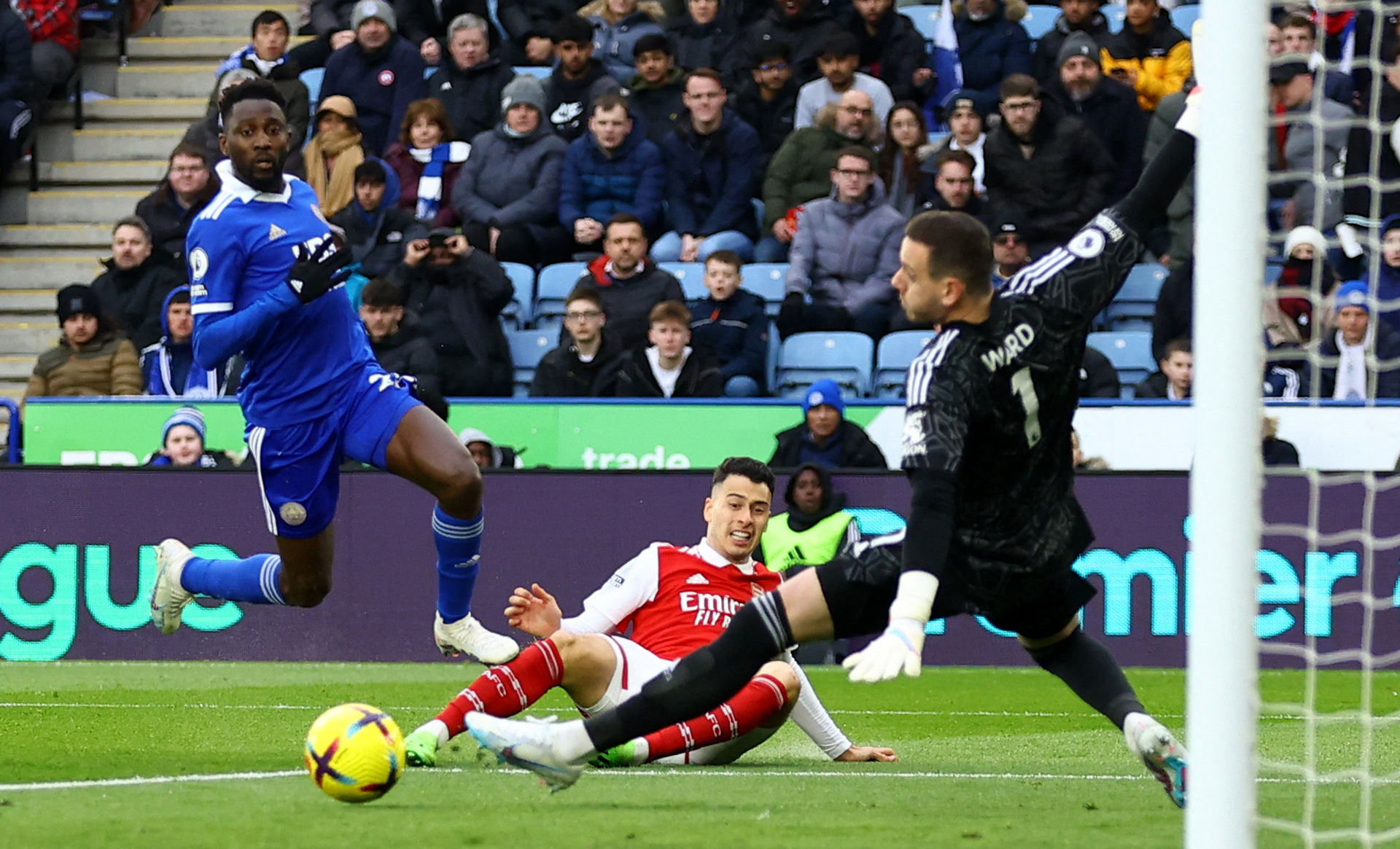 在对战纽卡 在对战纽卡